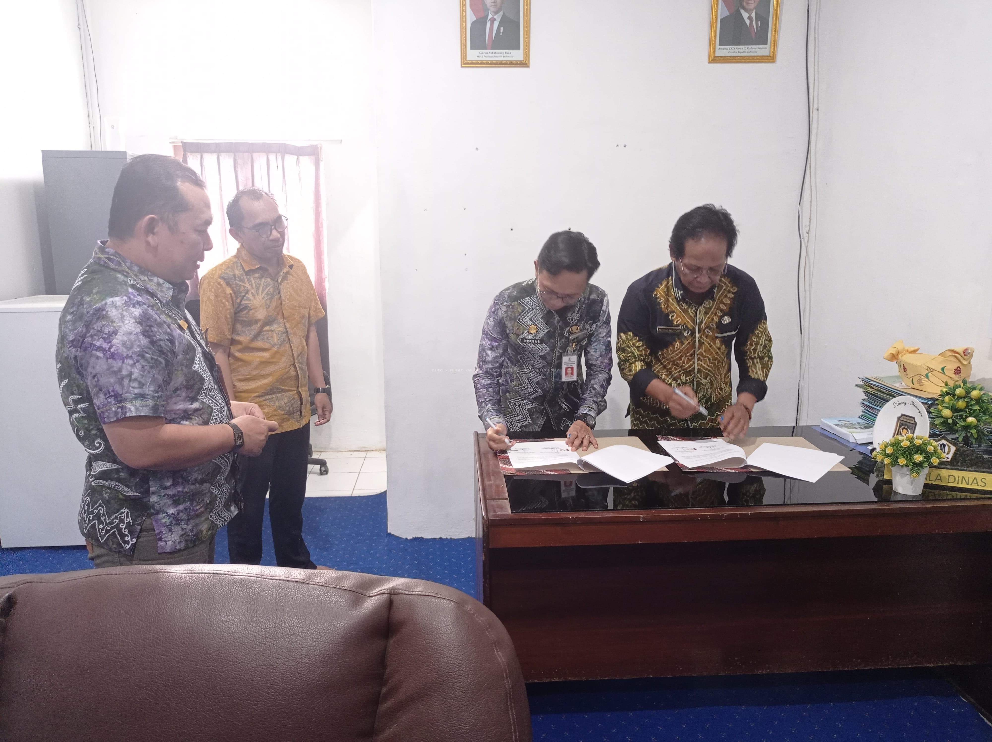 Perjanjian Kerja Sama Disdukcapil dan Diskominfo Barito Kuala Terkait Penyediaan Jaringan Komunikasi Data