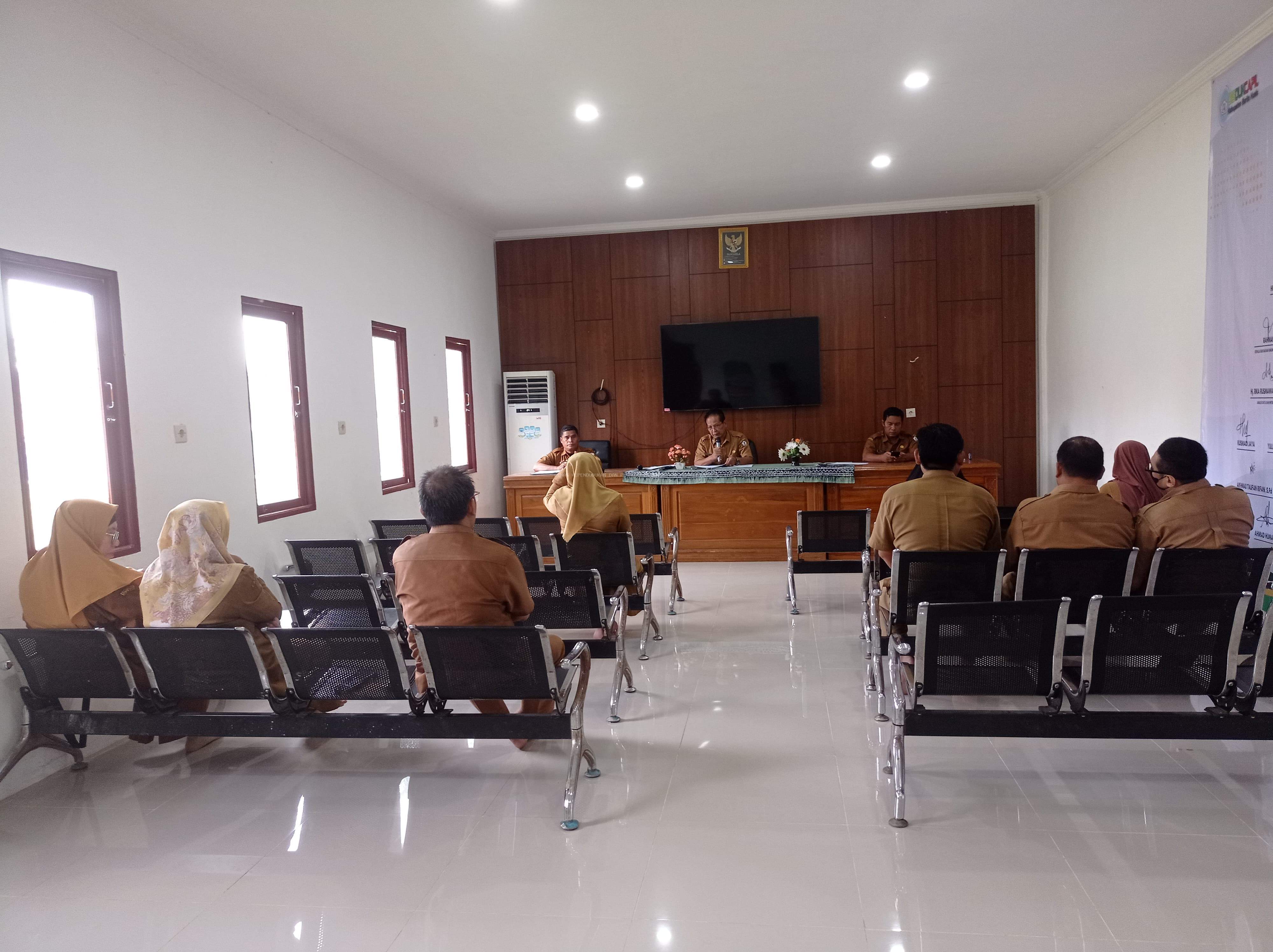 ASN Disdukcapil Barito Kuala Tandatangani Perjanjian Kinerja