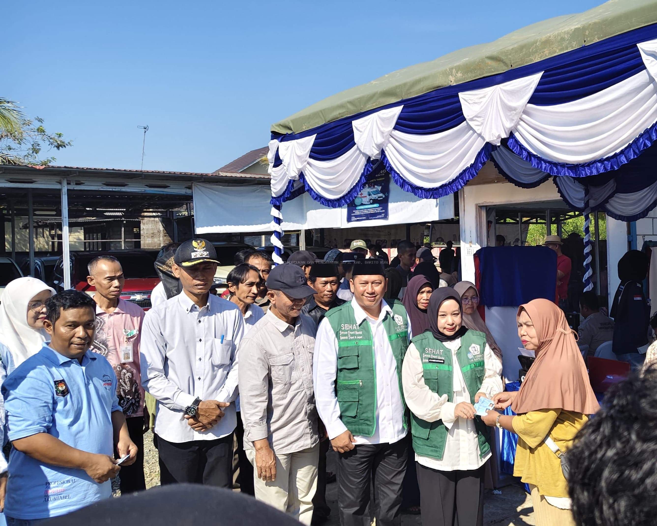 Pelayanan Terpadu Disdukcapil dan Dinas Kesehatan Digelar di Kecamatan Tamban, Barito Kuala